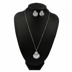 Stainless steel jewelry set  Shell necklace and earrings
