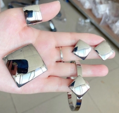 Stainless steel jewelry Bracelet Necklace Earrings Ring set Wholesale